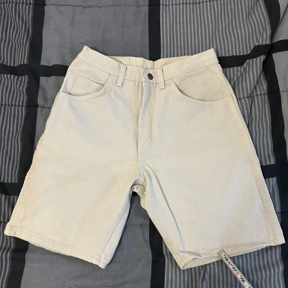Vintage Wrangler Made In USA Denim Shorts Beige 30 Regular Fit 90s Workwear Y2K